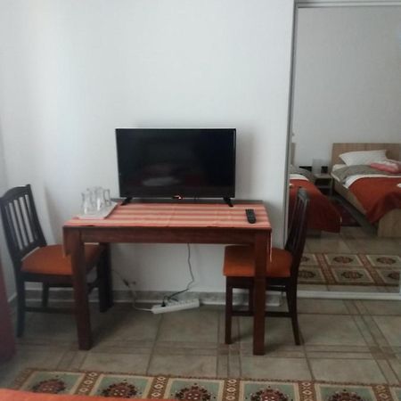 Cazare NEU-ARAD AUTOSTRADA Apartment Exterior foto