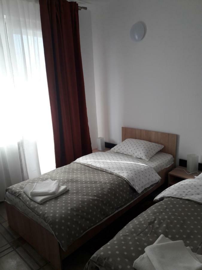 Cazare NEU-ARAD AUTOSTRADA Apartment Exterior foto