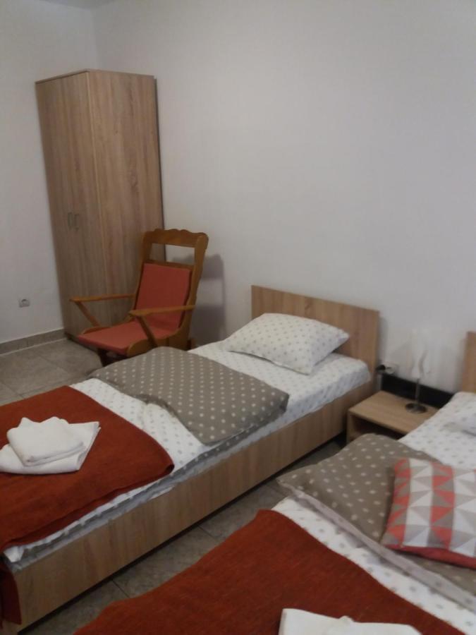 Cazare NEU-ARAD AUTOSTRADA Apartment Exterior foto